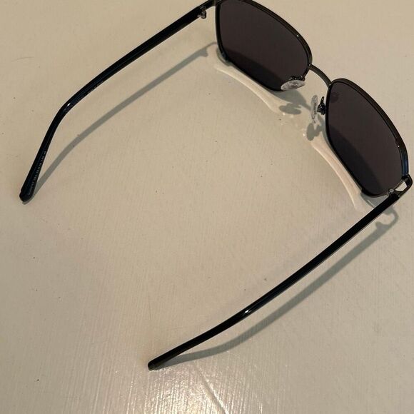Guess GU00117 Thin Gunmetal Frame Rectangle Sunglasses Smoke Lens NEW main image 11